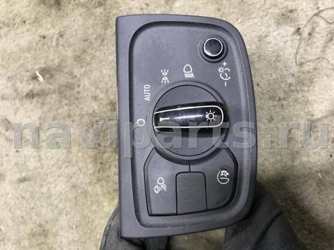 Новое Audi A8 D4, 2012 г., OEM 4H0941531B, арт. 2458