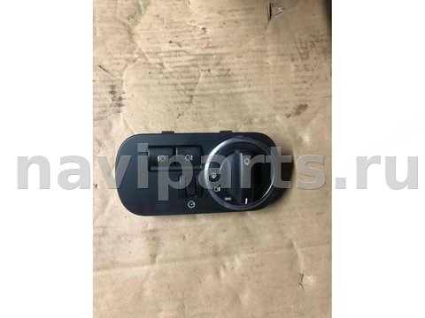 Новое Land-Rover Discovery L319, 2014 г., OEM AH2213A024AC, арт. 3666