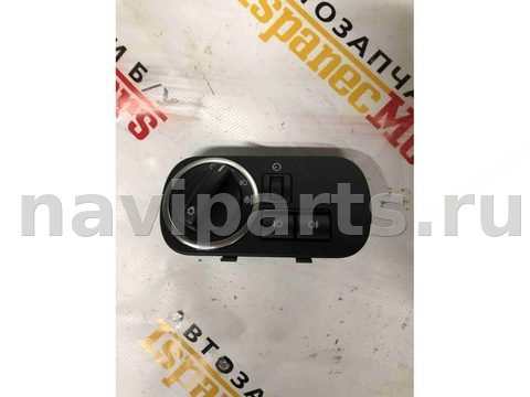 Новое Land-Rover Discovery L319, 2015 г., OEM AH2213A024AC, арт. 3670