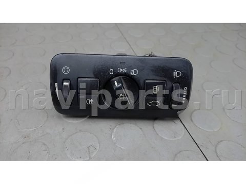 Новое Volvo V60, 2012 г., OEM 30739413, арт. 83T22WU01