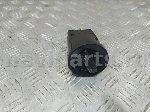 Новое Volkswagen Passat, 1999 г., OEM 1C0941531, арт. 88200925