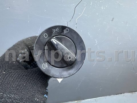 Новое Volkswagen Jetta, 2004 г., OEM 1C0941531, арт. B112665337_18