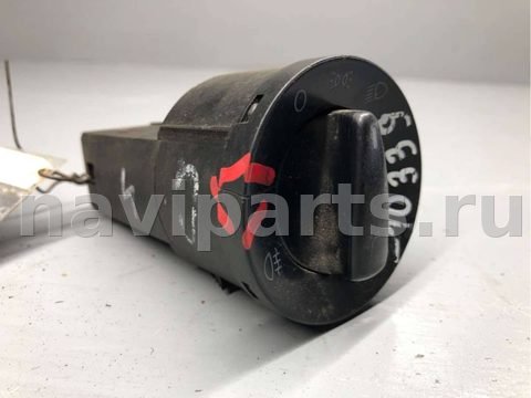 Новое Volkswagen Golf, 2000 г., OEM 1C0941531, арт. B310339