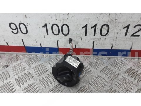 Новое Volkswagen Passat B6, 2005 г., арт. KDN13WU01, фото 2