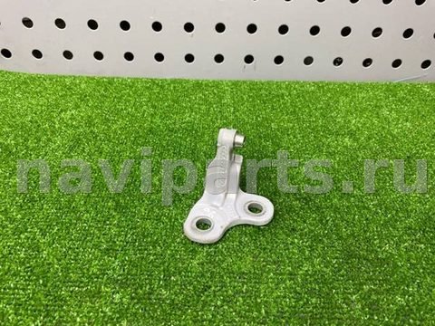 Петля двери Land-Rover Range Rover Sport L494, 2018 г., OEM LR073595, арт. 14002
