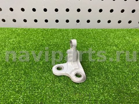 Петля двери Land-Rover Range Rover Sport L494, 2018 г., OEM LR073600, арт. 14003