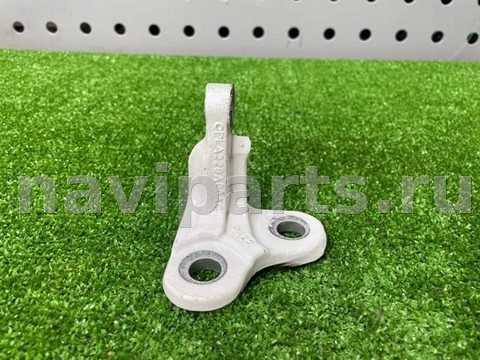 Петля двери Land-Rover Discovery L462, 2017 г., OEM LR073599, арт. 14028