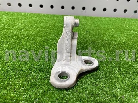 Петля двери Land-Rover Discovery L462, 2017 г., OEM LR073595, арт. 14030