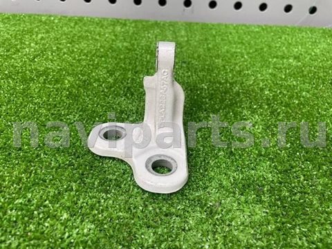 Петля двери Land-Rover Discovery L462, 2017 г., OEM LR073600, арт. 14031