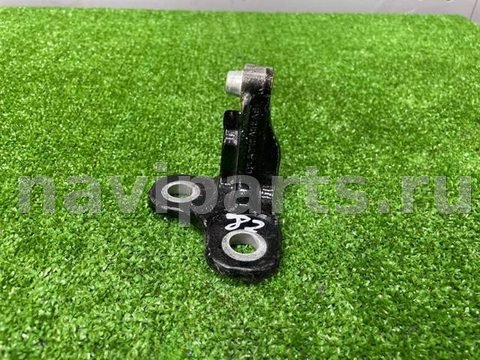 Петля двери Land-Rover Discovery L462, 2017 г., OEM LR073596, арт. 14040