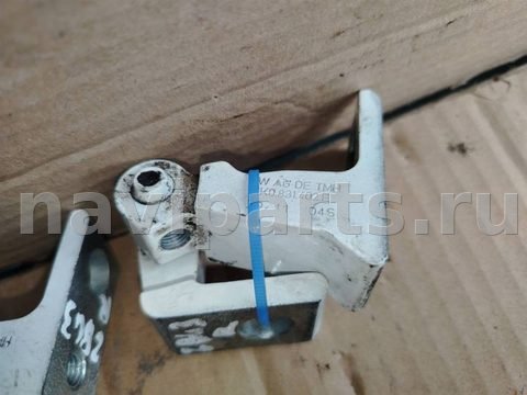 Петля двери Audi A4, 2010 г., OEM 8K0831402E, арт. 17120.2BL3, фото 2