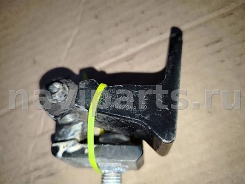 Петля двери Audi Q5 8R, 2013 г., OEM 8K0831402B, арт. 245.H1303, фото 2