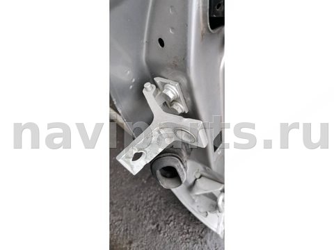 Петля двери Audi 80, 1993 г., OEM 893831401, арт. 26085