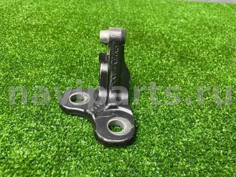 Петля двери Land-Rover Range Rover L405, 2016 г., OEM LR073596, арт. 6993