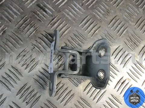 Петля двери передней левой Toyota RAV4, 2010 г., арт. 00064636