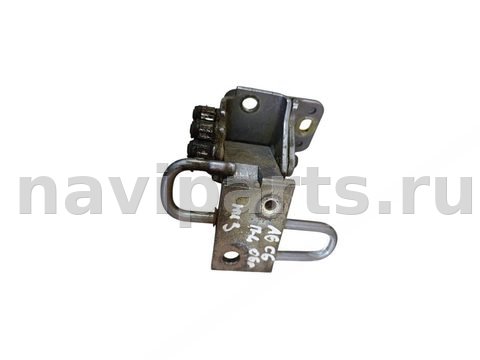 Петля двери передней левой Audi A6, 2006 г., арт. 105671755
