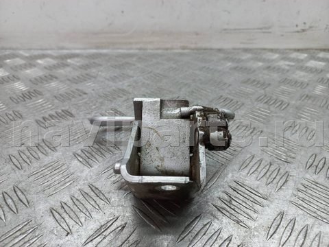 Петля двери передней левой Volkswagen Touran, 2008 г., OEM 1T0831411C, арт. 1112376, фото 2