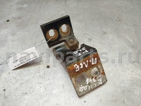 Петля двери передней левой Renault Safrane, 1996 г., арт. 118316