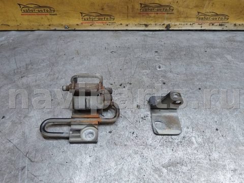 Петля двери передней левой Volkswagen Polo, 2005 г., арт. 125668