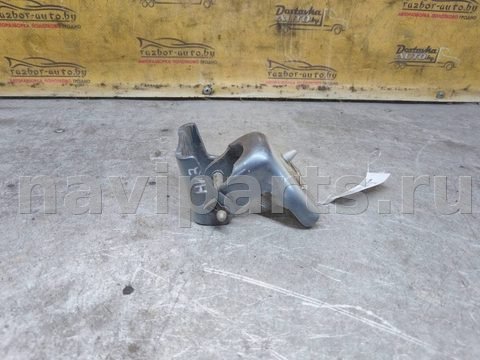 Петля двери передней левой Peugeot 407, 2004 г., арт. 130101