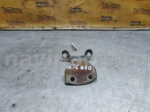 Петля двери передней левой Daewoo Nubira J100, 1997 г., арт. 141124, фото 2