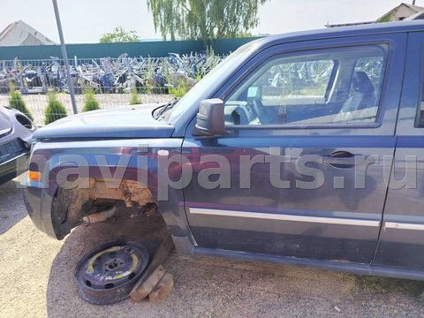 Петля двери передней левой Jeep Patriot, 2006 г., арт. 180793