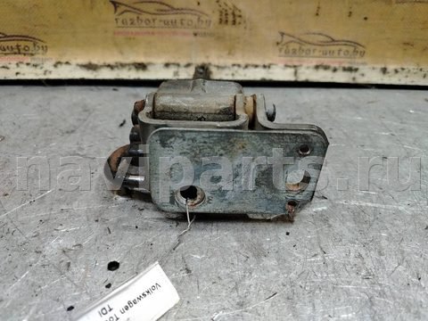 Петля двери передней левой Volkswagen Touran, 2003 г., арт. 182053, фото 2