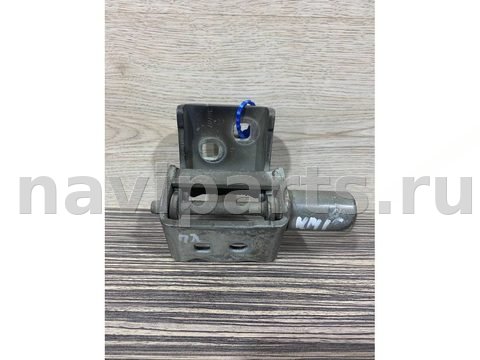 Петля двери передней левой Renault Clio, 2007 г., арт. 21739870