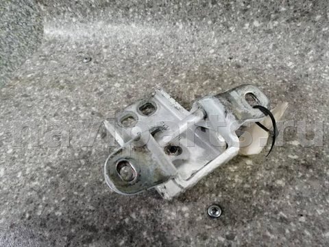 Петля двери передней левой Chrysler PT-Cruiser, 2005 г., OEM 213TBN1M, арт. 22305003001
