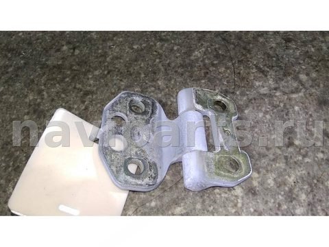 Петля двери передней левой Mercedes E W124, 1990 г., арт. 22326001006