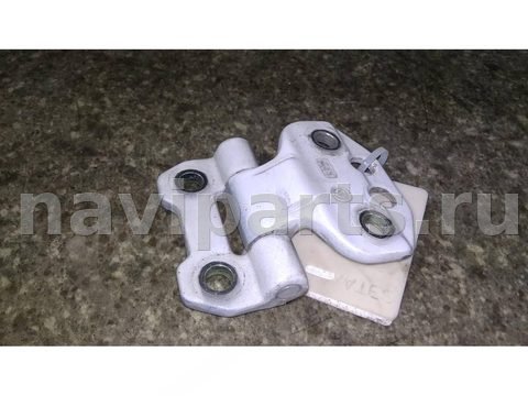 Петля двери передней левой Mercedes E W124, 1990 г., арт. 22326001007