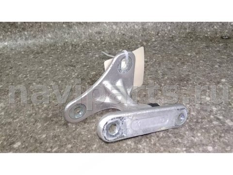 Петля двери передней левой Mercedes C W203, 2002 г., арт. 22326011001