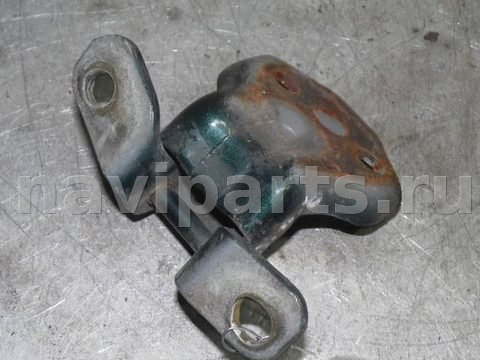 Петля двери передней левой Mazda 323F, 1998 г., арт. 23192