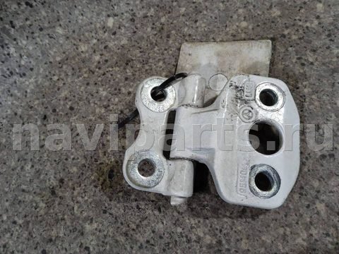 Петля двери передней левой Mercedes C W202, 1995 г., арт. 46023015186