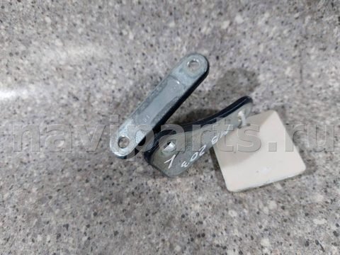 Петля двери передней левой Mercedes C W203, 2003 г., арт. 46023017525