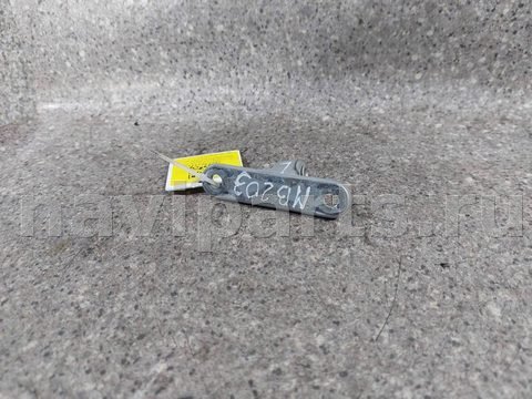 Петля двери передней левой Mercedes C W203, 2006 г., арт. 46023024332, фото 2