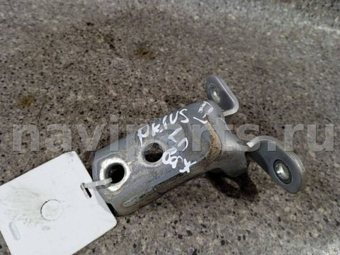 Петля двери передней левой Toyota Prius, 2004 г., арт. 46023024458, фото 3