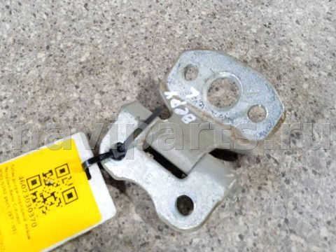Петля двери передней левой Mercedes C W202, 1999 г., арт. 46023030370