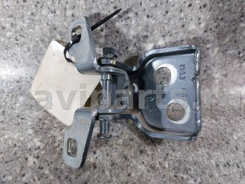 Петля двери передней левой Renault Sandero, 2020 г., арт. 46023030527_1