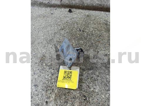 Петля двери передней левой Audi A6, 1999 г., арт. 46023066321