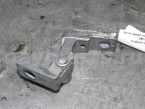 Петля двери передней левой Audi A3 8L, 1996 г., арт. 48496
