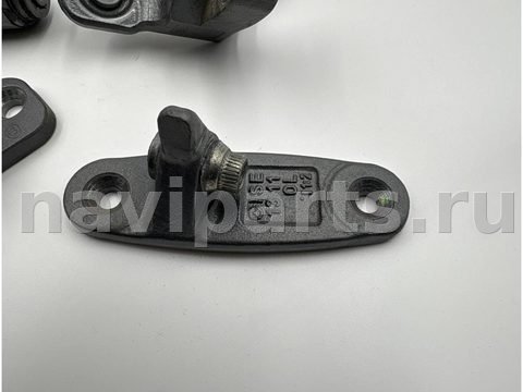 Петля двери передней левой Mercedes E W212, 2014 г., OEM A2047201737, арт. 534, фото 3