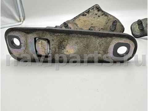 Петля двери передней левой Mercedes E W212, 2014 г., OEM A2047201737, арт. 534, фото 8