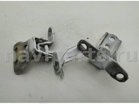 Петля двери передней левой Mitsubishi Space Star, 2012 г., OEM 5702A153, арт. 53885472