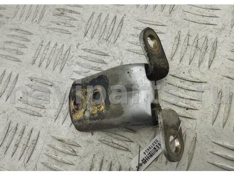 Петля двери передней левой Nissan Primera P11, 1996 г., арт. 55378614