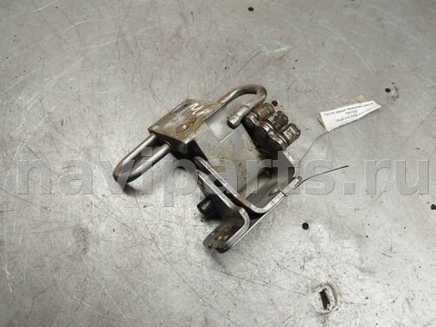 Петля двери передней левой Audi A4 B6, 2000 г., арт. 64806, фото 2
