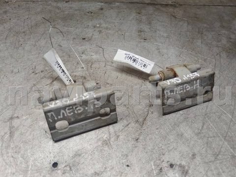 Петля двери передней левой Volvo V70, 2000 г., арт. 70330