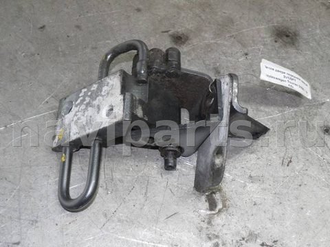 Петля двери передней левой Volkswagen Touran, 2003 г., арт. 75374, фото 2