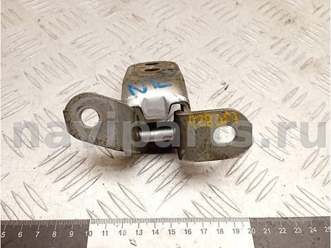Петля двери передней левой Toyota RAV4, 2003 г., арт. A28057, фото 2