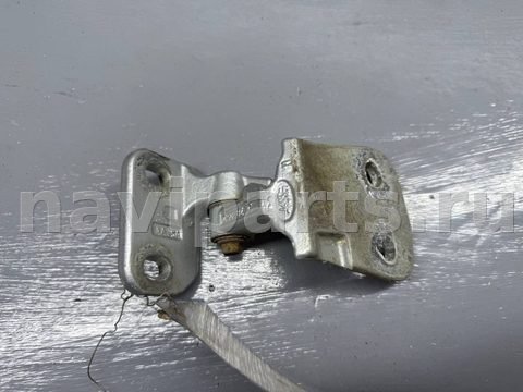 Петля двери передней левой Land-Rover Range Rover Sport, 2009 г., арт. B101667539